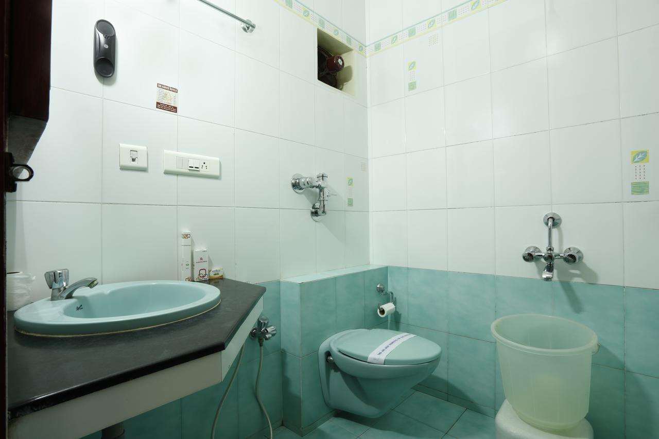 קוימבטור Sri Aarvee Hotels מראה חיצוני תמונה